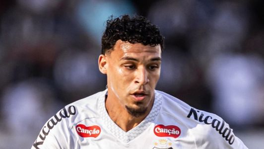 Victor Hugo em ação pelo Santos na temporada 2025