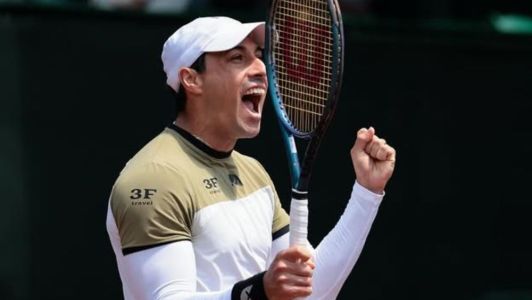 Fernando Romboli celebra o título no ATP 250 de Houston