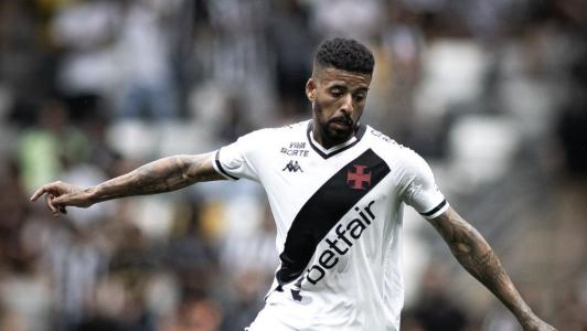 Paulinho Paula em ação pelo Vasco na temporada 2025 contra o Atlético