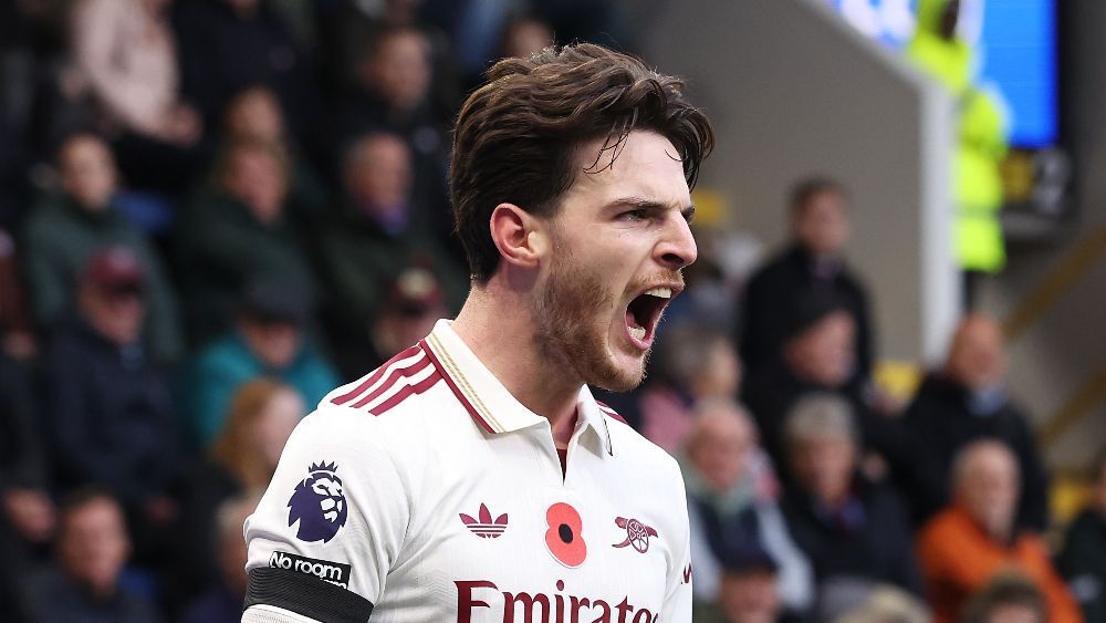 Arsenal vence Burnley e segue na liderança da Premier League