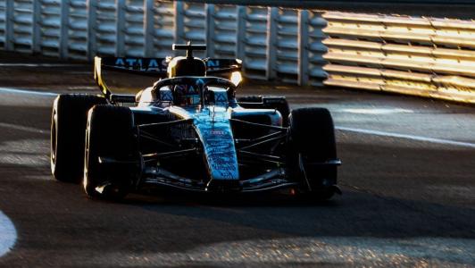 Williams em ação durante shakedown da equipe em Silverstone