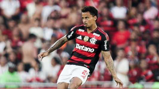 Allan em ação pelo Flamengo na temporada 2025