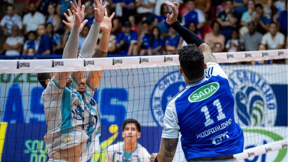 Sada Cruzeiro vence São José e dispara na liderança da Superliga Masculina
