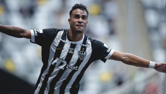 Reinier celebra gol pelo Atlético diante do Betim