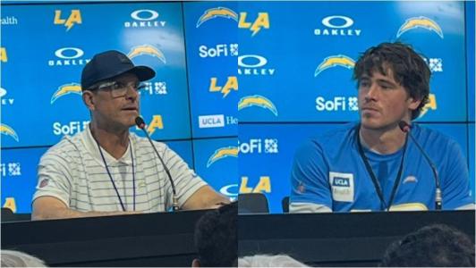 Jim Harbaugh e Justin Herbert durante entrevista coletiva em São Paulo