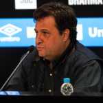 Presidente do Grêmio se manifesta sobre situação financeira do clube e explica dívida