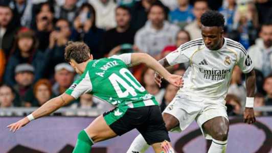 Vini Jr. em ação na partida com o Real Betis, pelo Espanhol