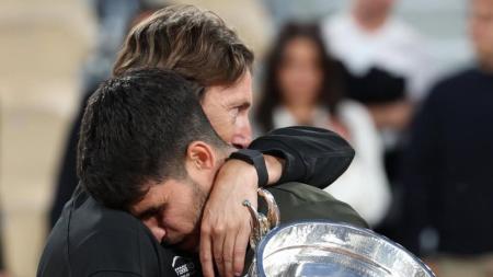 Tenista Carlos Alcaraz e treinador Juan Carlos Ferrero