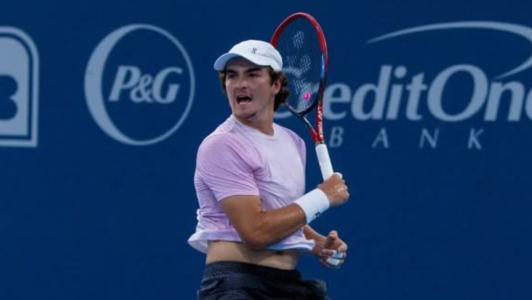 João Fonseca em ação no Masters 1000 de Cincinnati