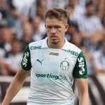 Palmeiras se acerta com Atlético pela contratação de Bruno Fuchs; saiba valores