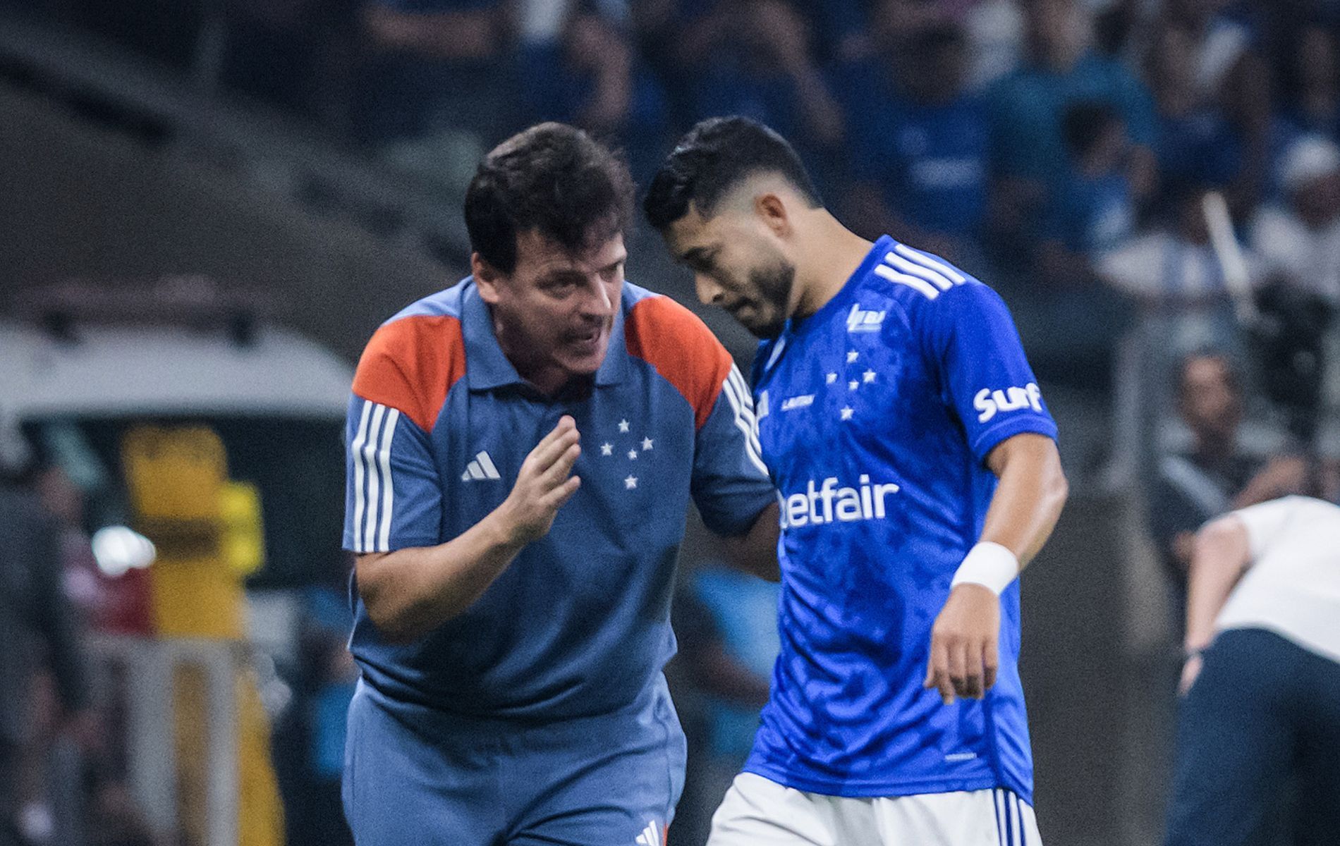 Titular do Cruzeiro se despede de Fernando Diniz e manda recado