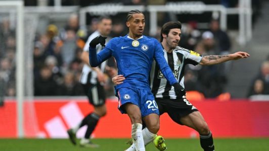 João Pedro, do Chelsea, em jogo contra o Newcastle na Premier League