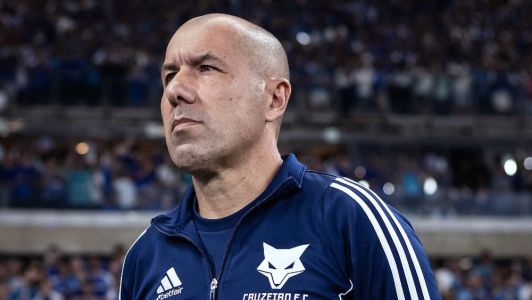 Leonardo Jardim, técnico do Cruzeiro, antes do jogo contra o Corinthians, no Mineirão