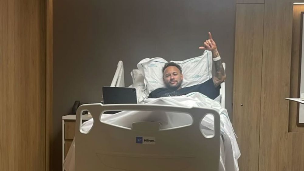 Santos: Neymar passa por cirurgia no joelho após fim da temporada