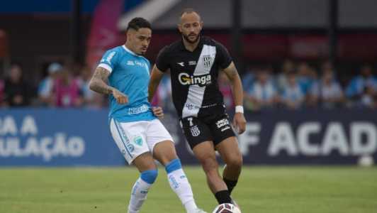 Londrina e Ponte Preta empataram por 0 a 0 no jogo de ida da final da Série B neste sábado (18)