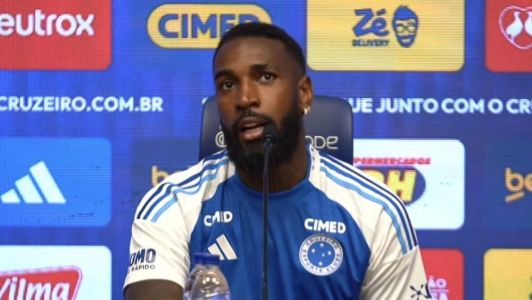 Gerson, reforço do Cruzeiro, durante coletiva de apresentação