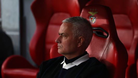 José Mourinho durante partida entre Benfica e Fenerbahçe, pela Liga dos Campeões