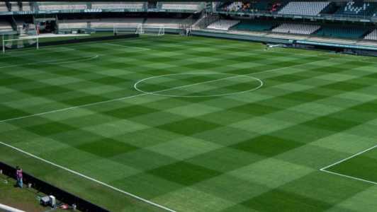 Estádio Couto Pereira, em Curitiba, recebe neste domingo (19) o clássico Atletiba