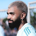 Alexandre Mattos fala sobre busca do Santos por Gabigol, do Cruzeiro, e revela desejo