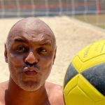 Moacir, ex-Atlético, teve grupo de samba e brilhou no futevôlei