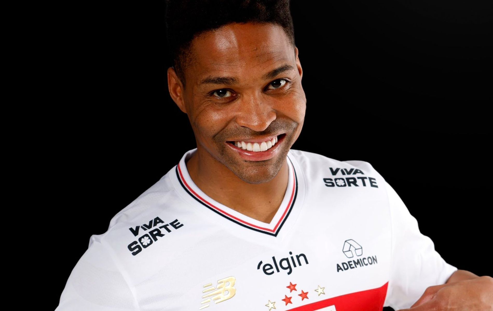 São Paulo anuncia contratação de Wendell, ex-Porto, e encerra novela