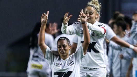 Santos e Atlético nesta segunda-feira (18)