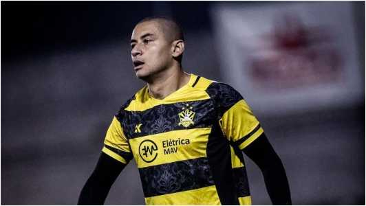 Welligton Paulista, ex-jogador de futebol, atua na várzea de São Paulo