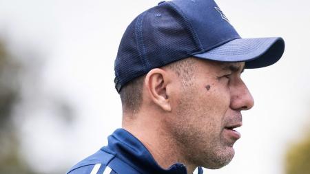 Leonardo Jardim, técnico do Cruzeiro, durante treinamento da equipe na Toca da Raposa II