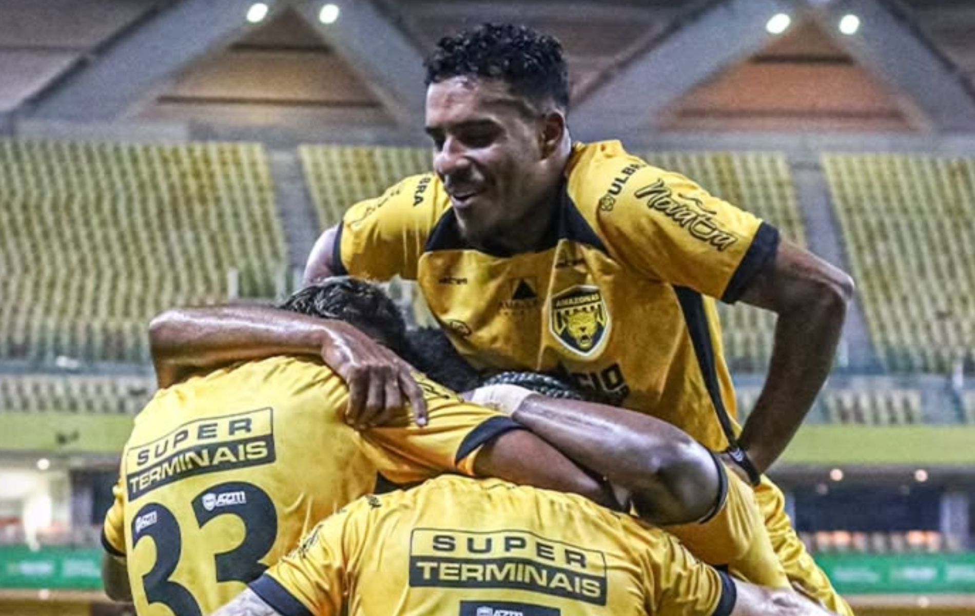 Amazonas decide no fim, goleia Tocantinópolis e avança na Copa Verde