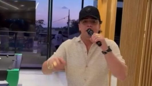 Natanzinho Lima realiza show privado na casa de Hulk, do Atlético