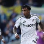 Comprado por valor milionário, ex-Palmeiras estreia na Premier League
