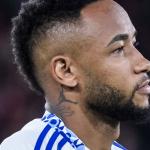 Torcedores do Cruzeiro reagem à expulsão-relâmpago de Rafa Silva