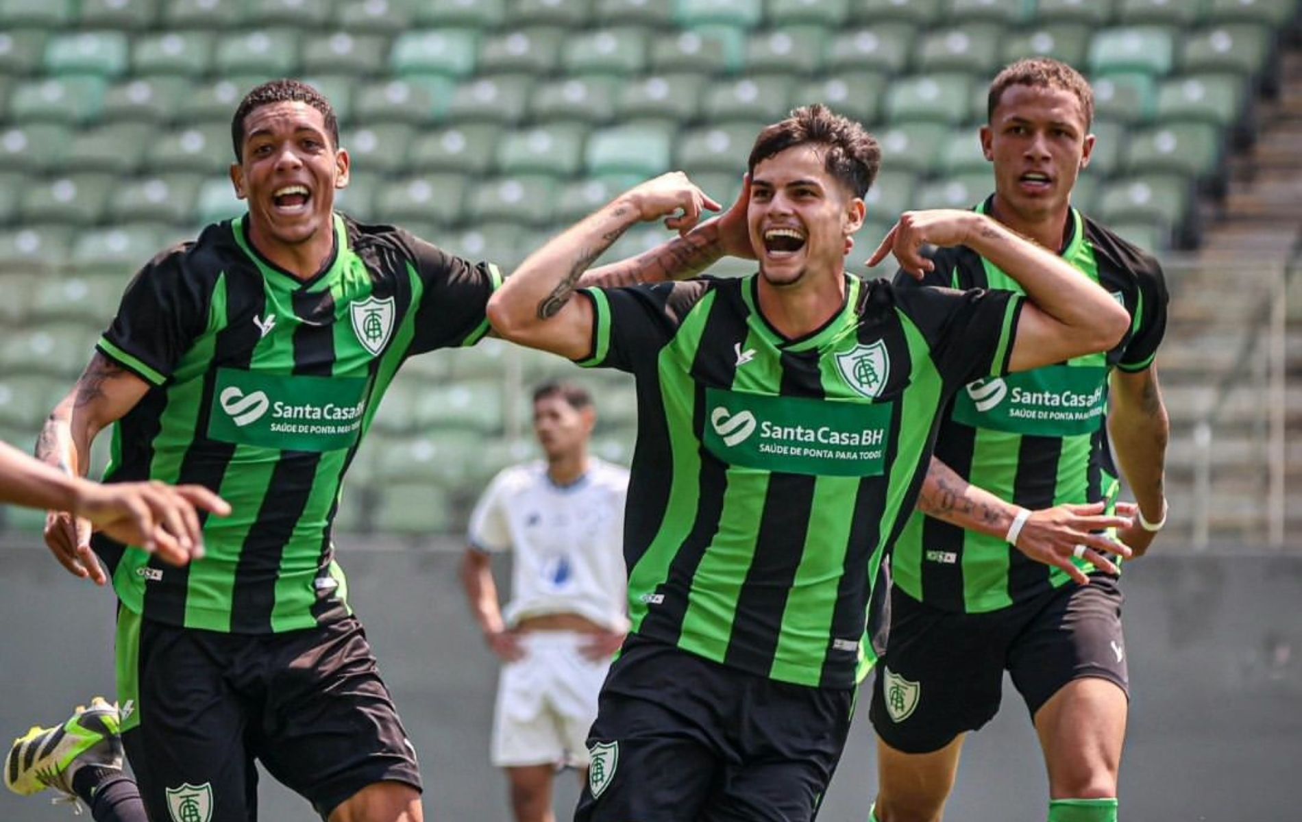 América derrota Cruzeiro e sai na frente em semifinal do Mineiro Sub-20
