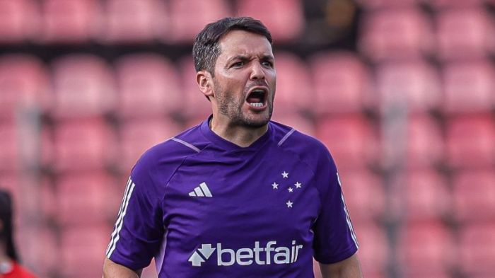 Nicolás Larcamón, técnico do Cruzeiro Nicolás Larcamón, técnico do Cruzeiro
