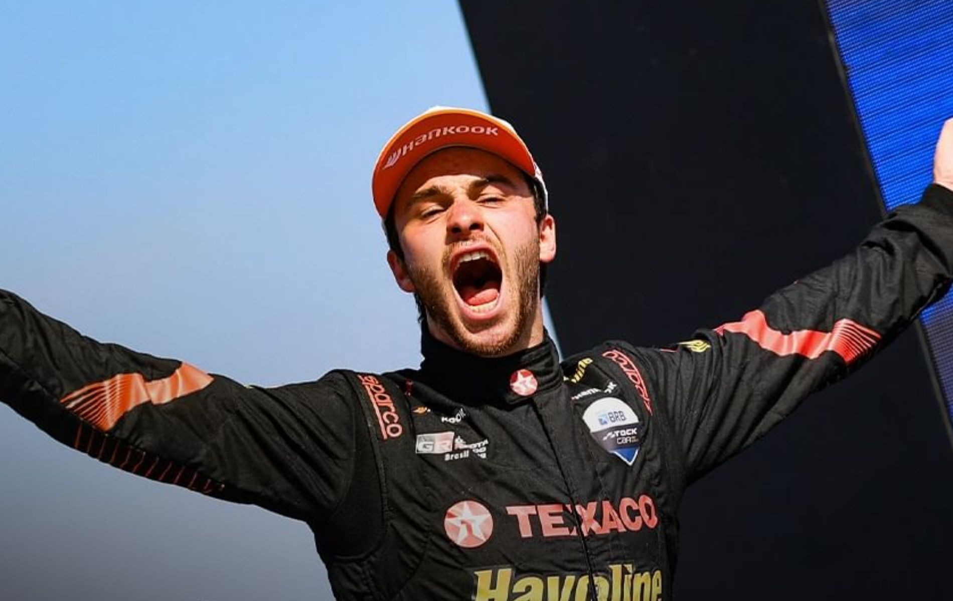 Stock Car: Felipe Baptista vence corrida principal no RS e dispara na liderança