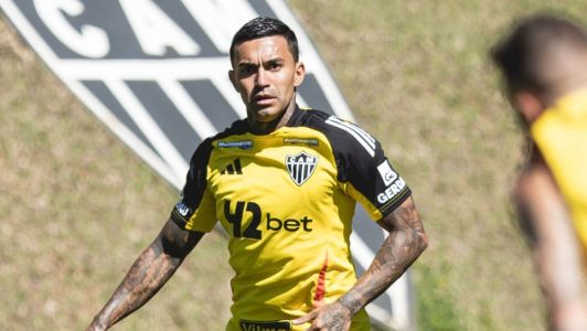 Dudu durante treino pelo Atlético na Cidade do Galo em 2025