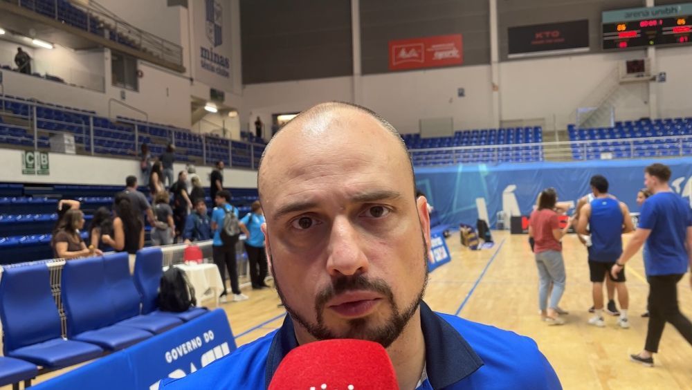 Treinador do KTO Minas aponta erros em derrota e comenta vaias a ex-jogador