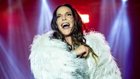 Ivete Sangalo durante show em 2025