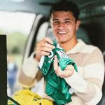 Palmeiras presenteia Lando Norris com camisas em semana do GP de São Paulo