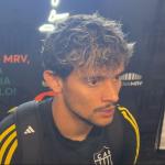 Gustavo Scarpa, do Atlético, aponta erro da arbitragem no clássico e faz ressalva