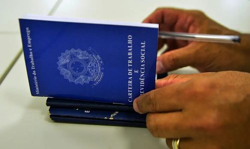 Imagem de um acarteira de Trablho física