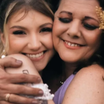 Isabel Veloso, influencer com câncer terminal, faz declaração emotiva para mãe e intriga seguidores