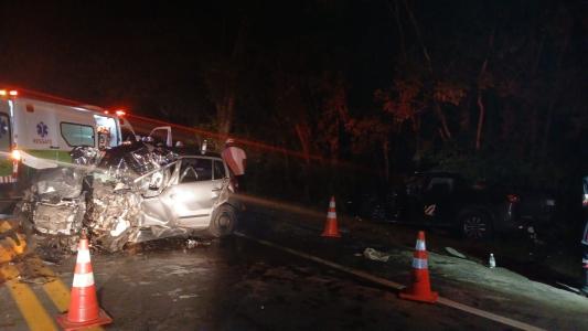 Carro batido no Norte de Minas