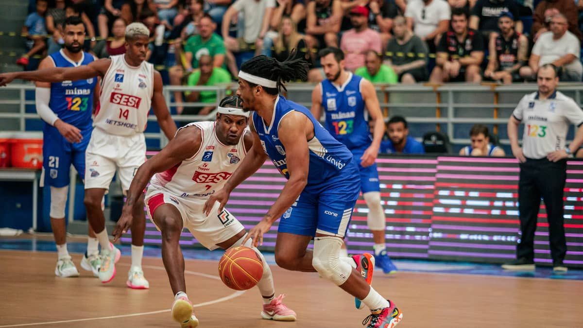 Semifinal: Minas visita o Franca pela sobrevivência no NBB