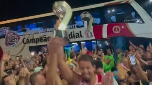 Franca foi recebido com festa da torcida na cidade