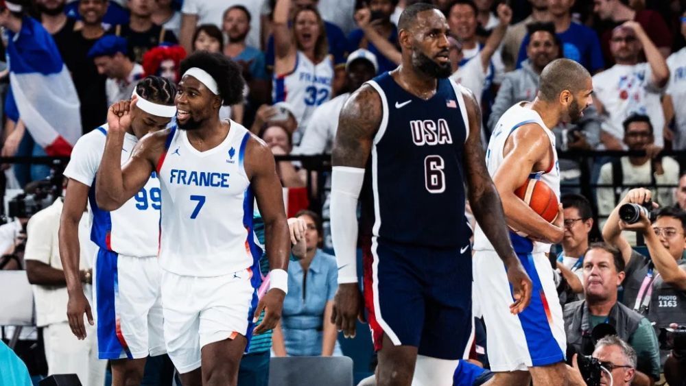 'Xodó' da França nos Jogos Olímpicos de Paris acerta retorno à NBA