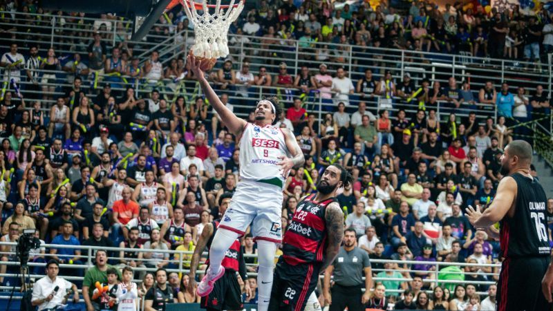 Franca vence o Flamengo e fica a uma vitória do título do NBB