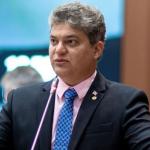 Dono do avião que caiu no Maranhão, deputado diz que piloto era 'amigo muito próximo'