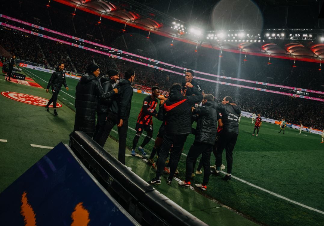 Em atuação atípica, Bayern sofre goleada para o Eintracht Frankfurt pela Bundesliga
