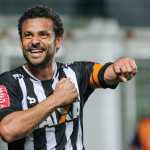 Atlético consegue bloqueio de R$ 15 milhões das contas de Fred; entenda